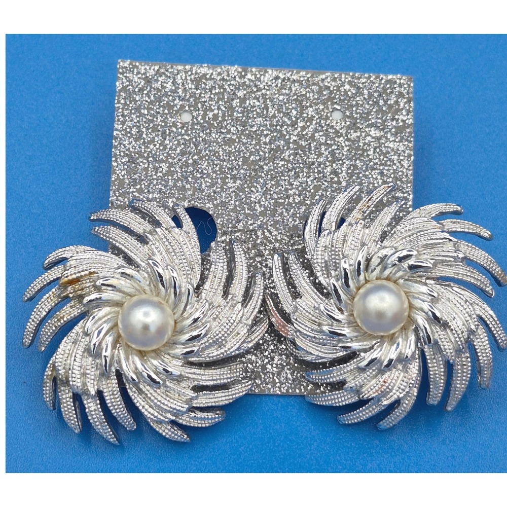 Vintage Sarah Coventry Earrings  Swirl Clip On Silver Faux Pearl Sunburst